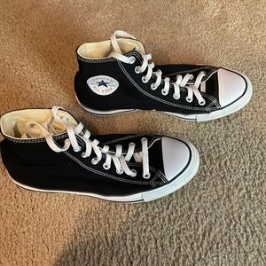Brand new Converse high top W/10 M/8